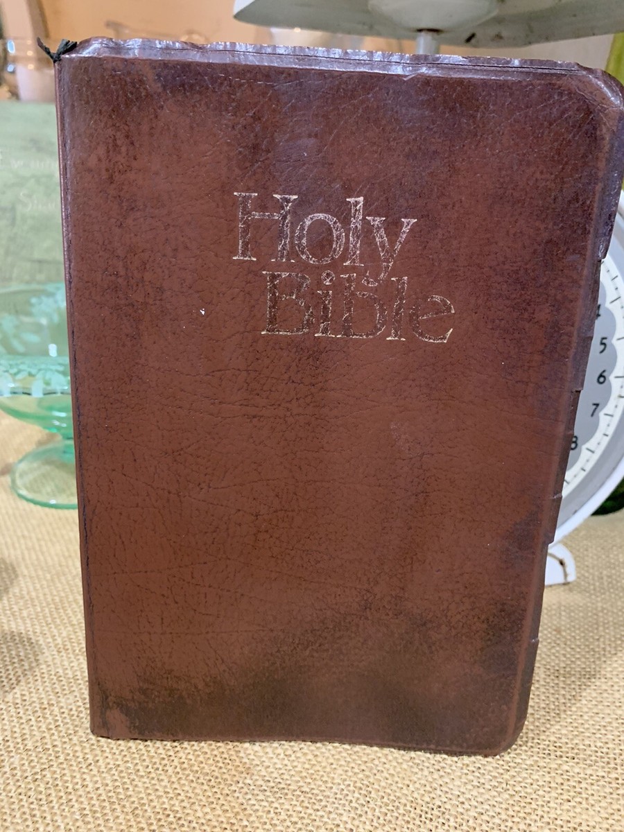 ビンテージ HOLY BIBLE 聖書 2冊セット Vintage Holy Bible 1980 Religious Book The Bible Softcover