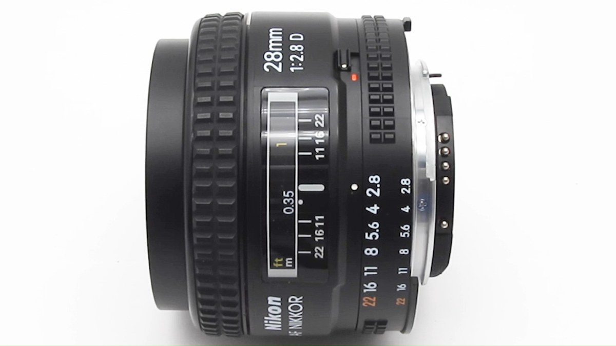 Nikon AF NIKKOR 28mm f/2.8 D Wide Angle Prime Lens Near Mint From