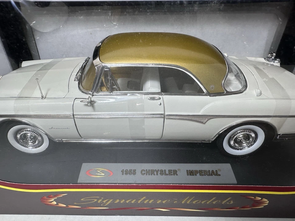 Signature Models 1955 Chrysler Imperial White 1/18 Diecast NEW NIB - Image 3 of 4