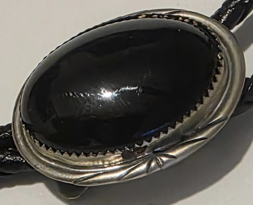 Vintage Metal Bolo Tie, Nice Silver Black Onyx Stone Design, Nice Western Design