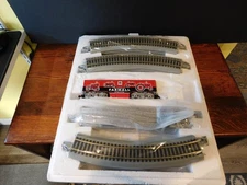 Hawthorne Village McCormick Farmall HO F7B Unpowered Engine, EZ-Track, & CSA