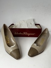 Vintage SALVATORE FERRAGAMO LEATHER Taupe Lizard Pumps SIZE 7B Classic