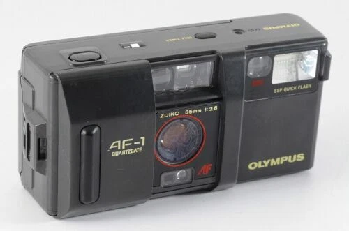 Fotocamere analogiche Olympus del flash integrato