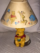 1977 WINNIE THE POOH Lamp w/ Original Shade  Tigger Eeyore Piglet Roo Disney