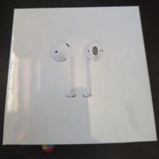 Apple Airpods 2nd GEN w/wireless charging case. White. Model A2032 A2031 A1938