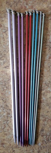 Boye Knitting Needles Mix Lot • Sizes 11, (2x) 9, 7, 5 • 5 Sets - Picture 2 of 3