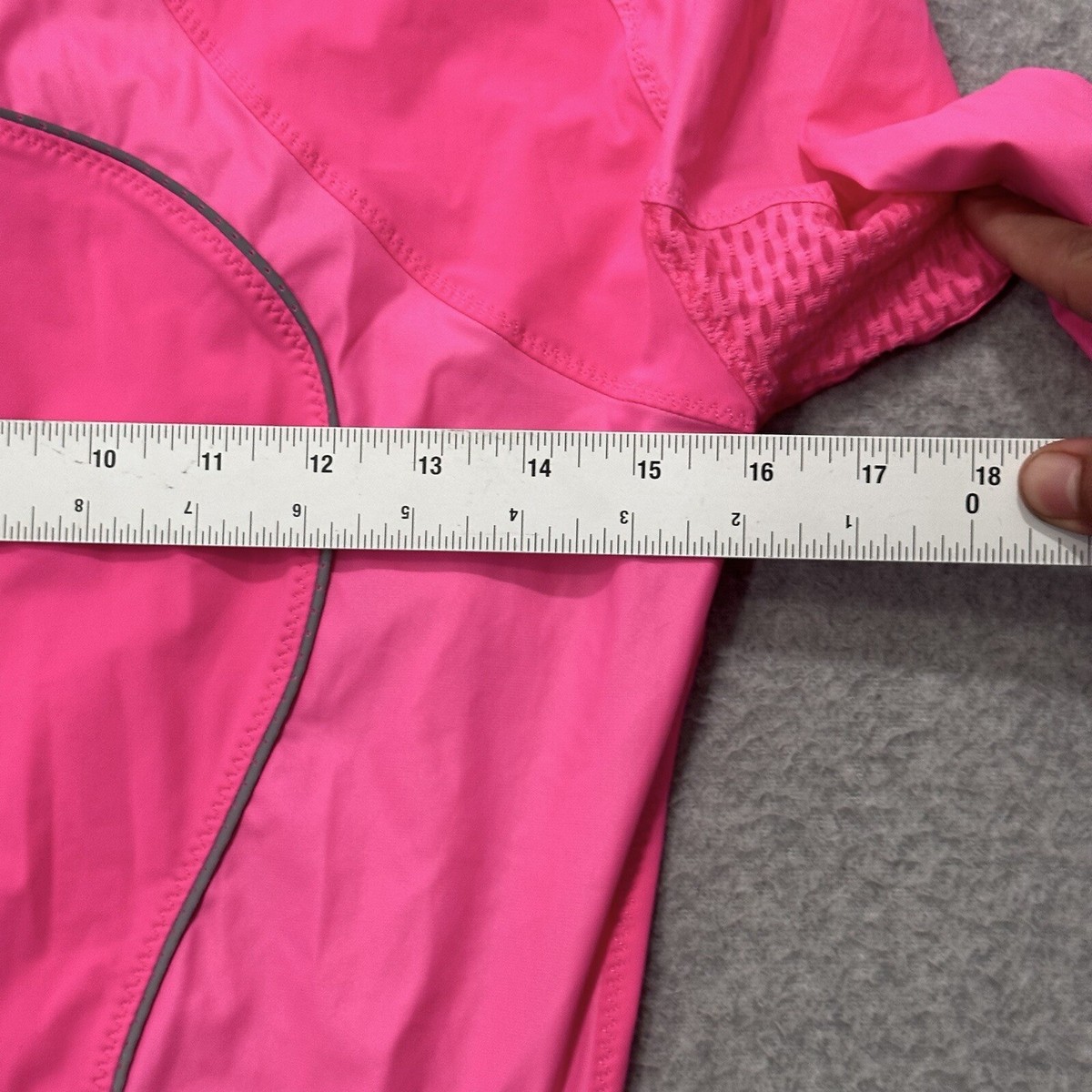 ルルレモン　ピンク ジャージ ジャケット Lululemon Womens Neon Pink Paceline Cycling Jacket Size 6
