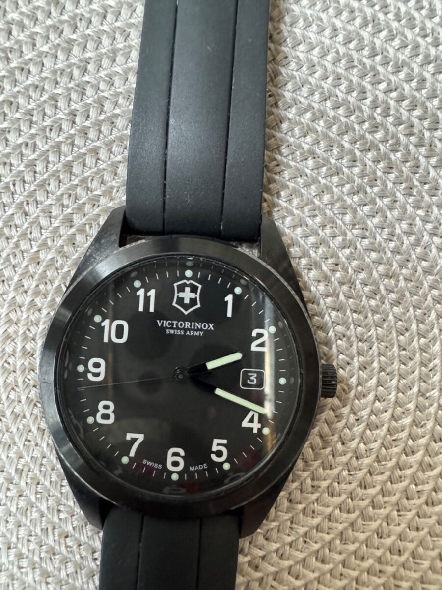 Victorinox Swiss Army 26071.CB Quartz Black Rubber Strap Victorinox Swiss Army 26071.CB Quartz Black Rubber Strap