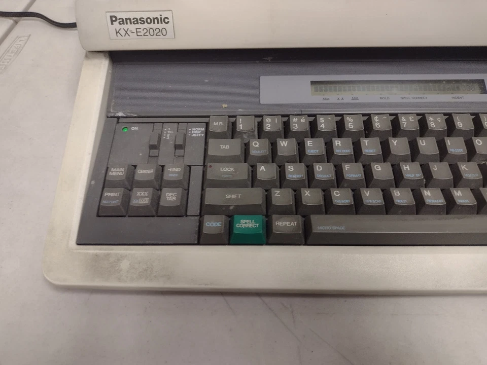 Máquina de escribir electrónica Panasonic KX-E2020 - Leer descripción Foto 3 de 4