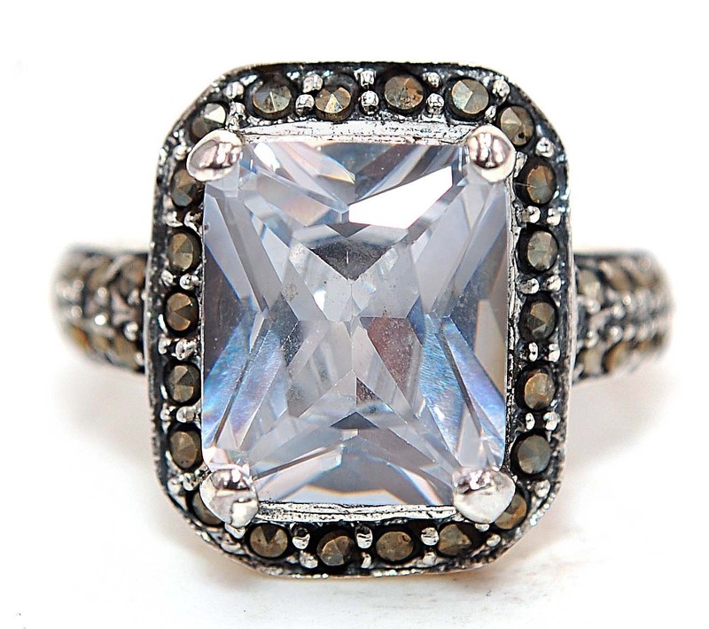 10CT Heat Treated Moissanite 925 Solid Sterling Silver Ring Sz 9 NF1-2