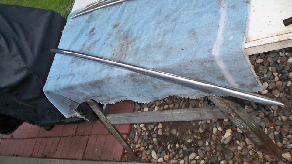 1951 1952 Plymouth Concord Cambridge Cranbrook MoPar MOLDAGEM DIREITA PARA-LAMA - Imagem 3 de 4