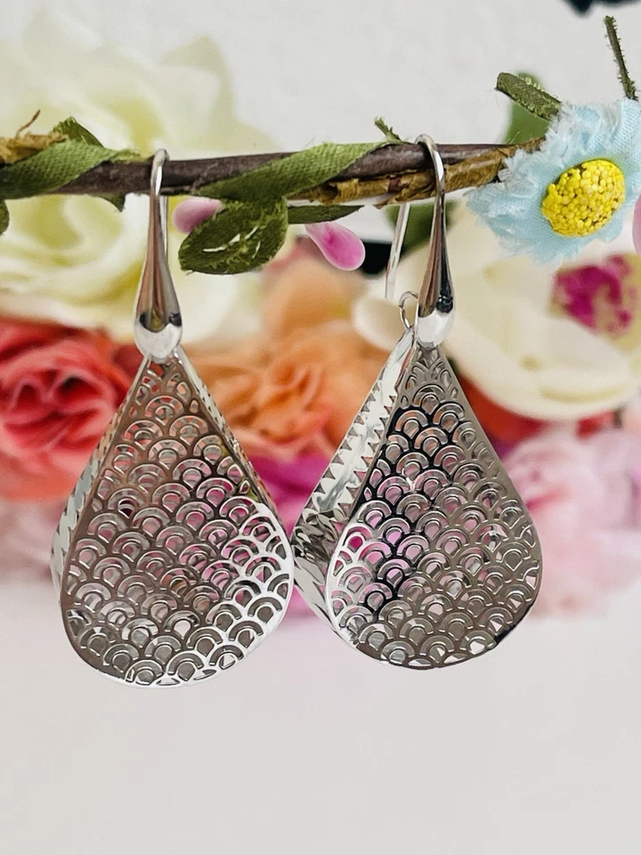 Orecchini Goccia Traforata In Argento - Immagine 3 di 4