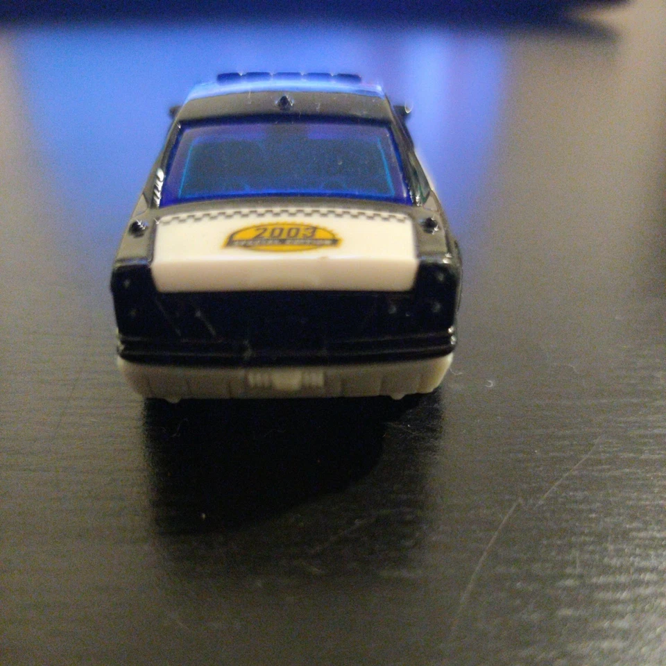 RARE Sheriff Badge 102 Police Rescue 2003 Special Edition 1:64 by MATCHBOX  - Image 3 of 4