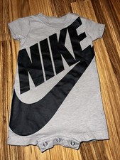 NIKE ONE PEICE Romper BOYS Baby Infant SIZE 3 MONTHS GRAY