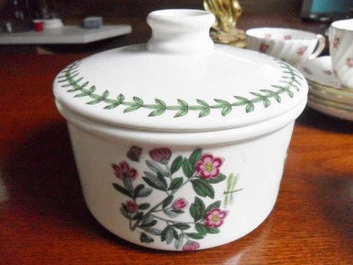 Portmeirion Botanic Garden covered canister by Susan Williams-Ellis, 5" orig 