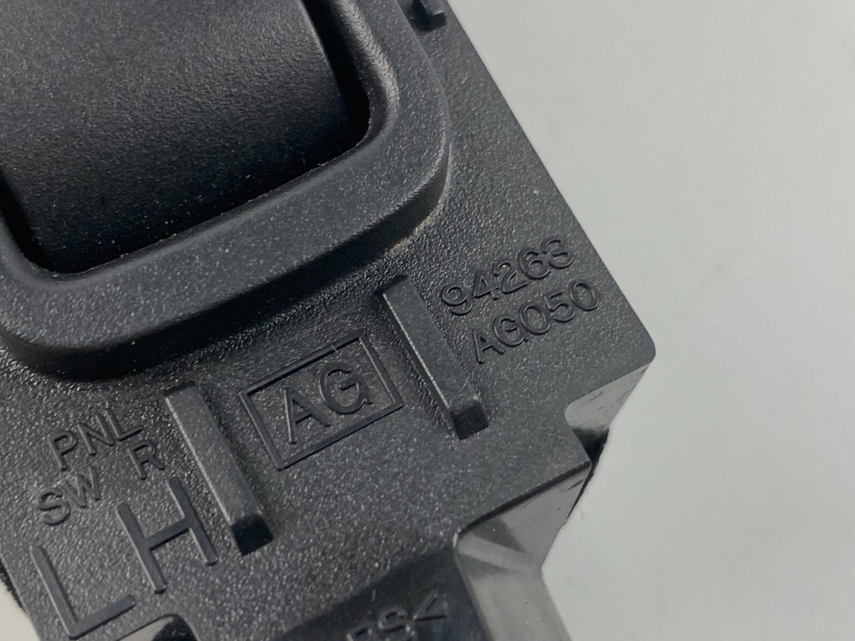 スウィッチ 2004 - 2007 Subaru Legacy Rear Left Window Power Switch 94263AG050