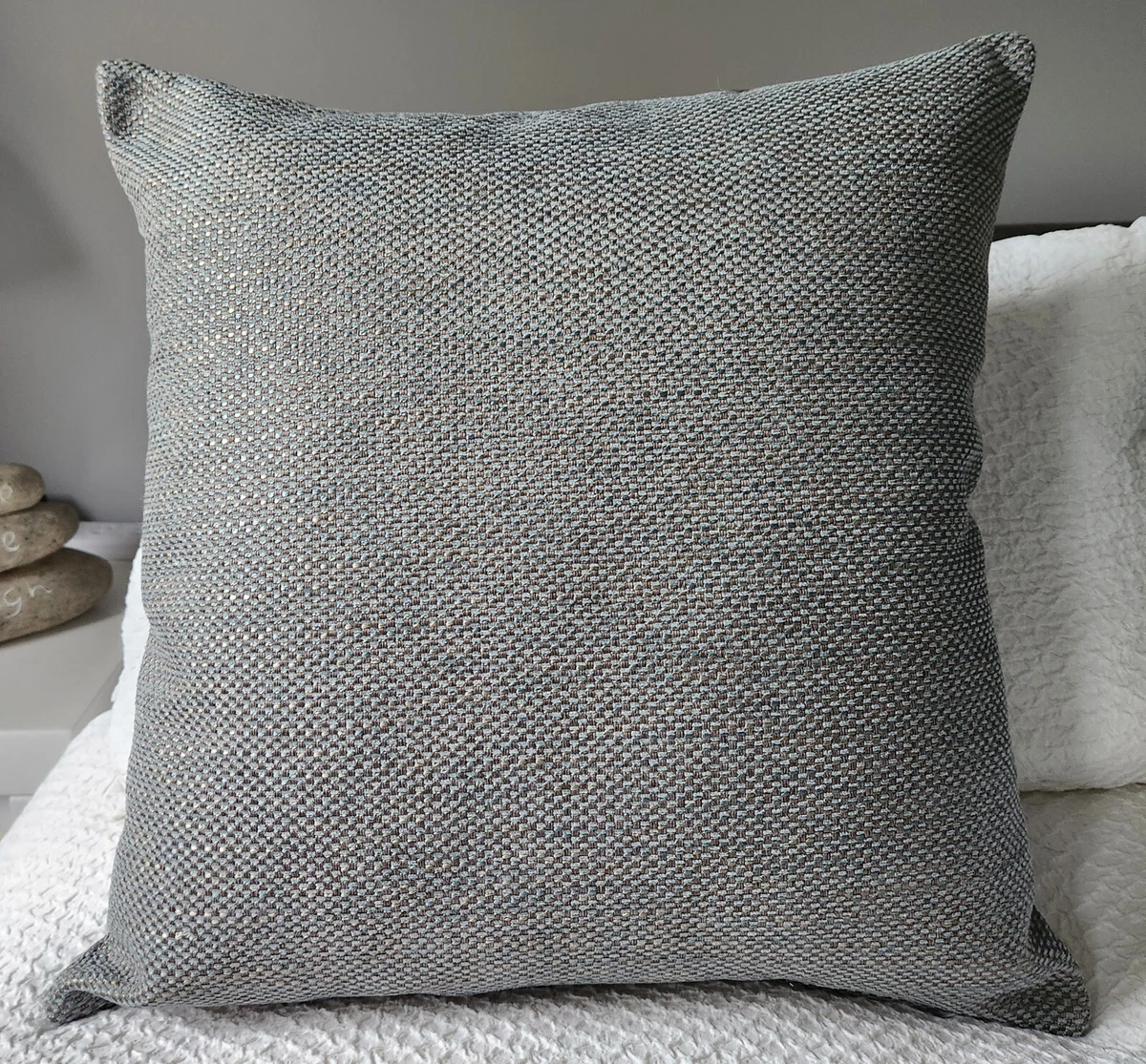 Grey hot sale cushions 50x50