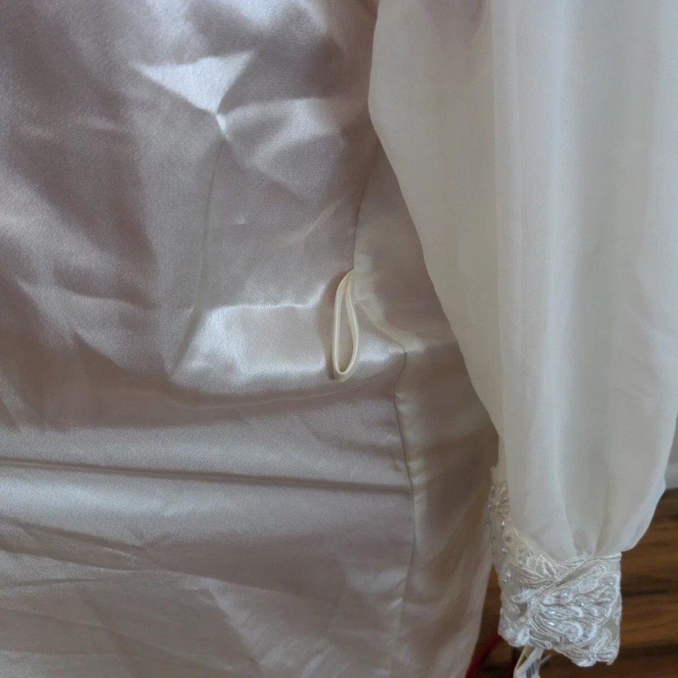 全新带标签 复古 LORD & Taylor 中号(8-10) 女式睡衣长袍 象牙色 — 第 4/4 张图片