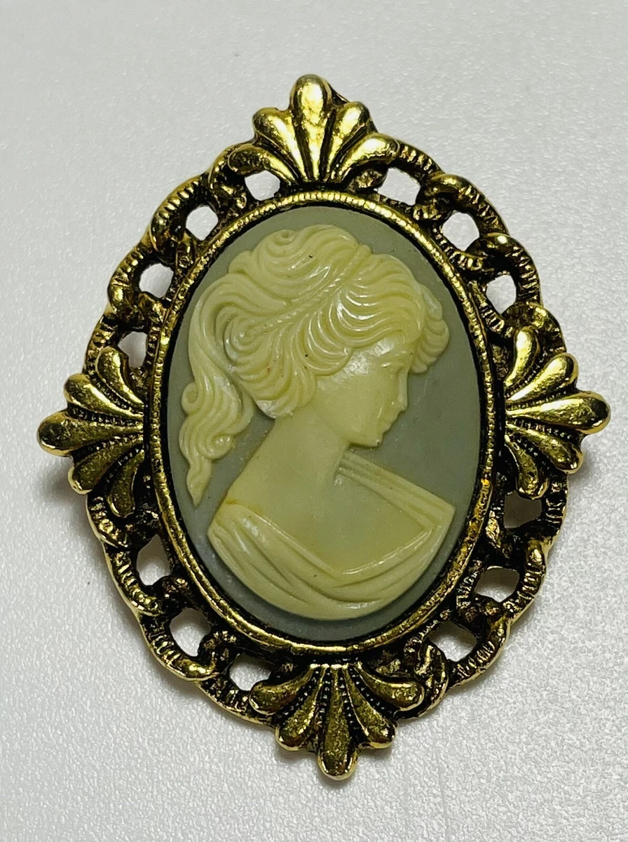 Peri cameo brooch deals