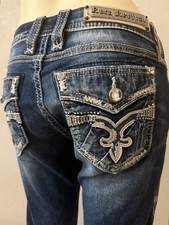 ROCK REVIVAL CHERILYN EASY SKINNY JEANS. WOMENS 26x32. NICE