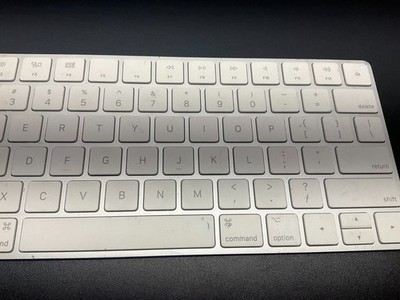 Apple Magic Keyboard A1644 Wireless Bluetooth Rechargeable Mac