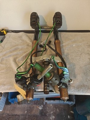 08-10 ZX10R FRONT END FORKS FORK TRIPLE TREE CLAMP TOP BOTTOM LEFT