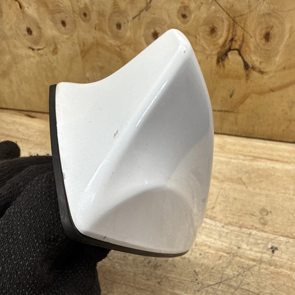 2016-2018 Kia Sorento Radio Antenna Roof Shark Fin OEM 96210-C6110 White Foto 4 de 4