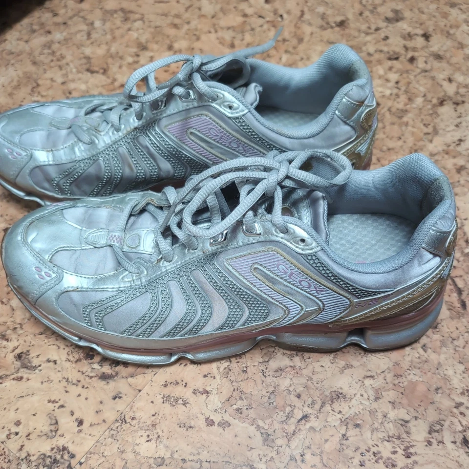 Zapatos de golf GEOX Net para mujer talla 10,5 Foto 4 de 4