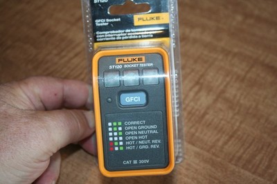 NOS Fluke ST120 GFCI Socket Tester Without Beeper See Pix!!