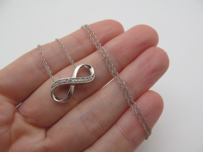 925 Sterling Silber Unendlichkeit Diamant Schleife Oval Twist Gliederkette Halskette