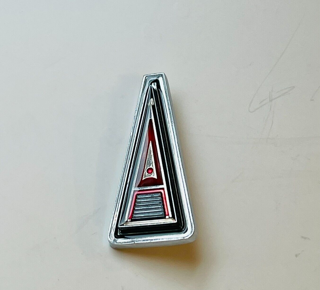 AMC Rambler Hood Emblem 1966-68 - Harmonia