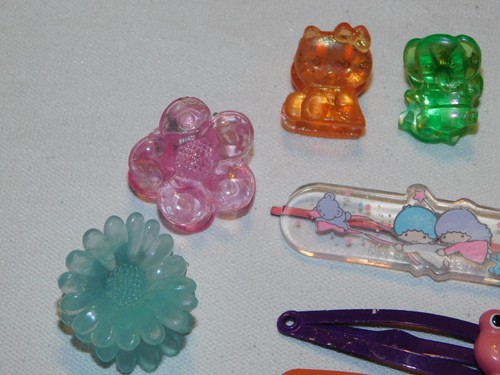 VTG BARRETTES HAIR CLIPS SANRIO LITTLE TWINS STARS HELLO KITTY FROG GIRL WOMEN - Picture 4 of 6