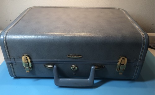 Vintage Taperlite Hard Side Suitcase 