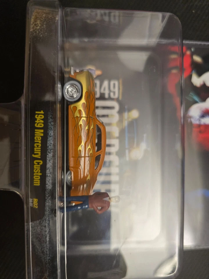 M2 Machines Diorama ~ Mercury Custom R02 1949 Foto 2 de 4