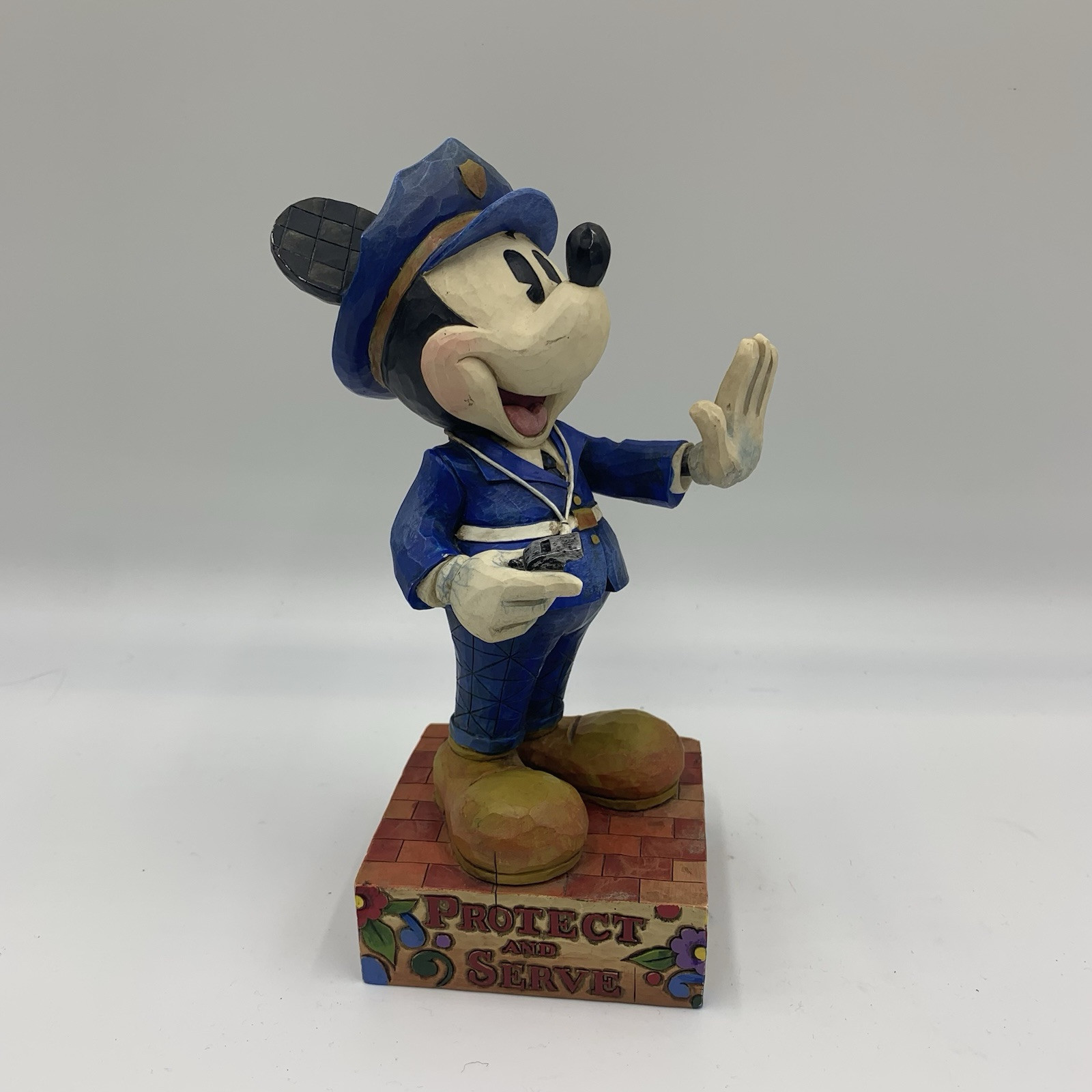 Walt Disney SHOWCASE COLLECTION ミッキー USA Walt Disney showcase Collection Mickey Mouse Protect And Serve | eBay