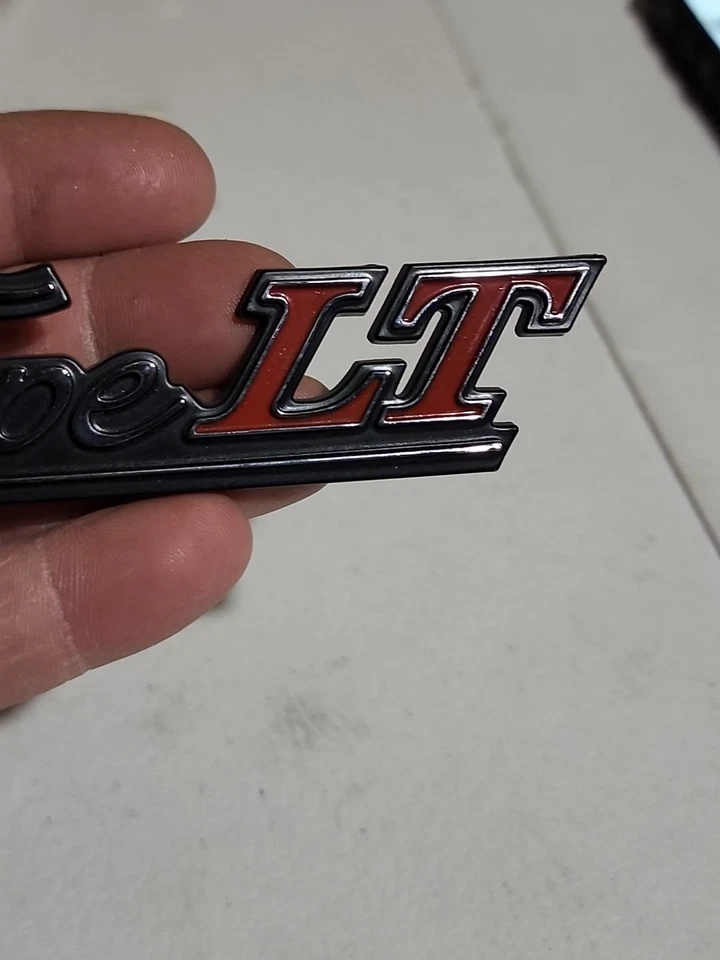 NOS 1974-1980 CHEVROLET CAMARO STICK ON ROOF PANEL EMBLEM - Image 3 of 4