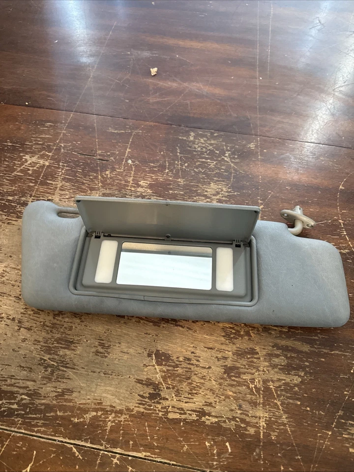 1994 - 1995 梅赛德斯奔驰 W124 300E 400E E320 右乘客遮阳板灰色原始设备制造商。U — 第 2/4 张图片