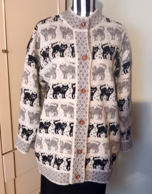 HAND KNITTED SCADINAVIAN STYLE WOOL SWEATHER CATS DESIGN XL -1XL 100% WOOL