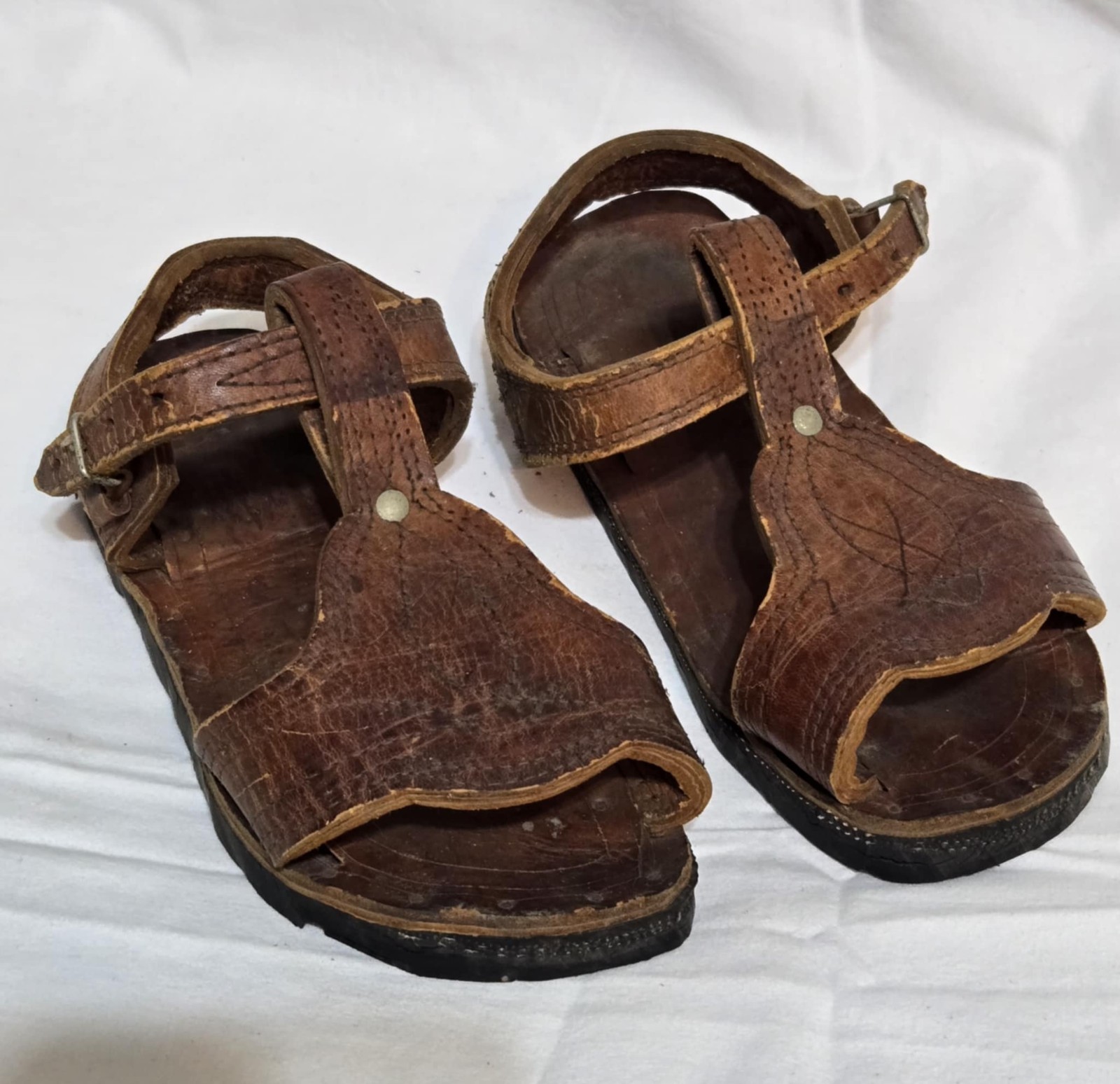 SAOLA Sandali vintage fatti a mano in pelle suola gomma ciabatte etniche tribali 10" folk rustico