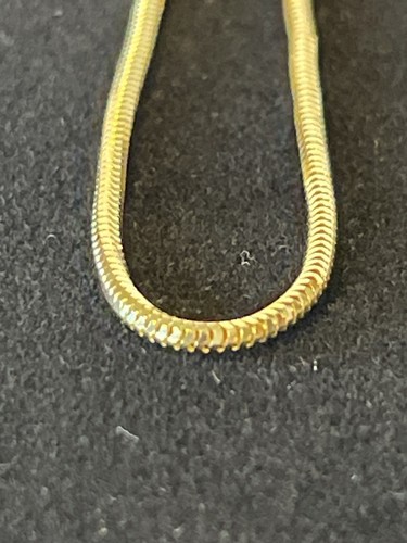Collar Cadena Serpiente Oro Amarillo 14K 1.6 mm Ancho, 18" Largo, 5.2 Gramos.Sin Reserva - Imagen 5 de 9