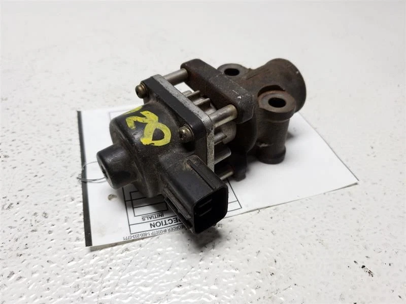 Mazda 626 1998-2003 válvula EGR OEM FSY1203009U Foto 2 de 4