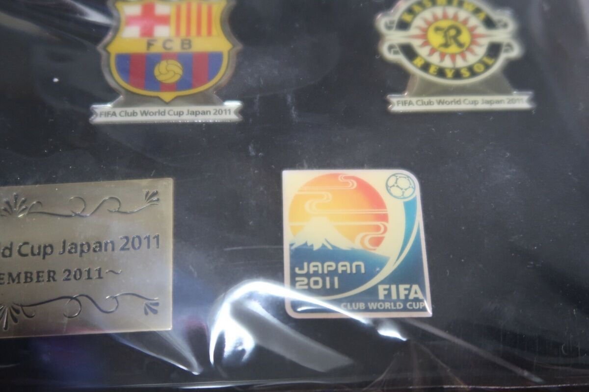 2011 FIFA Club World Cup Official Pin Badge Pins Set 2011 FIFA Club World Cup Official Pin Badge Pins Set