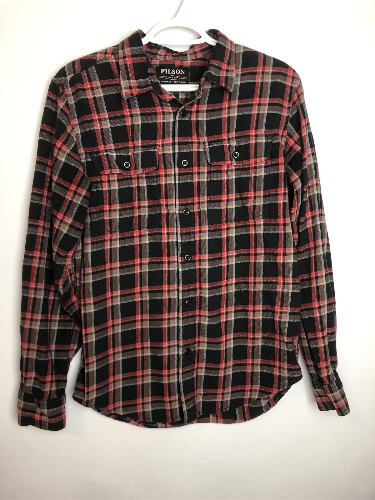 Filson Men's Red and Black Plaid Long Sleeve Button Up Shirt Size Small