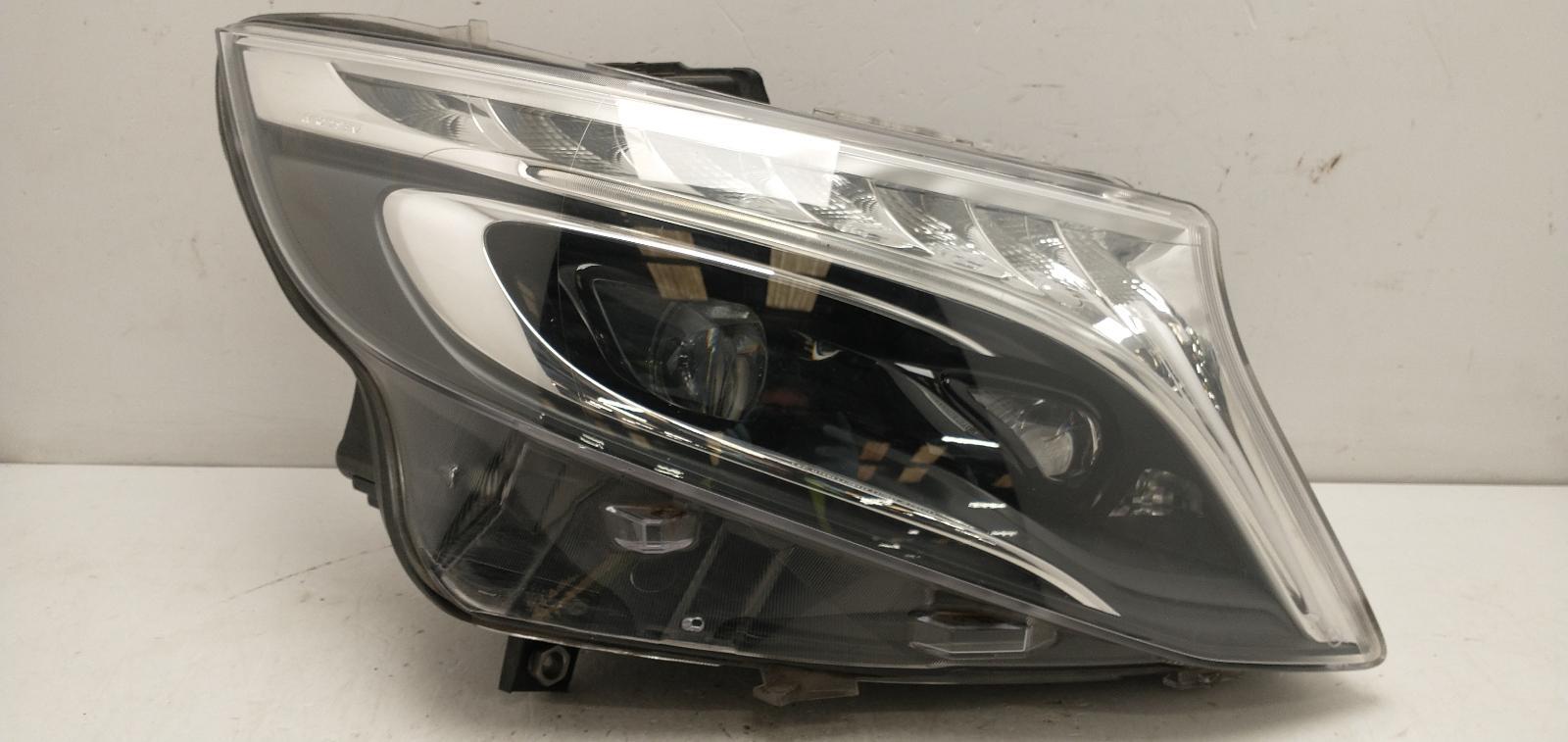 2017 MERCEDES VITO O/S Drivers Right Front Headlight Headlamp 