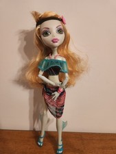 Muñeca Monster High Skull Shores Lagoona Azul A14