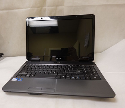 Acer Aspire 5732Z / KAWF0 - Personal PC Laptop Computer Intel Pentium Windows 7