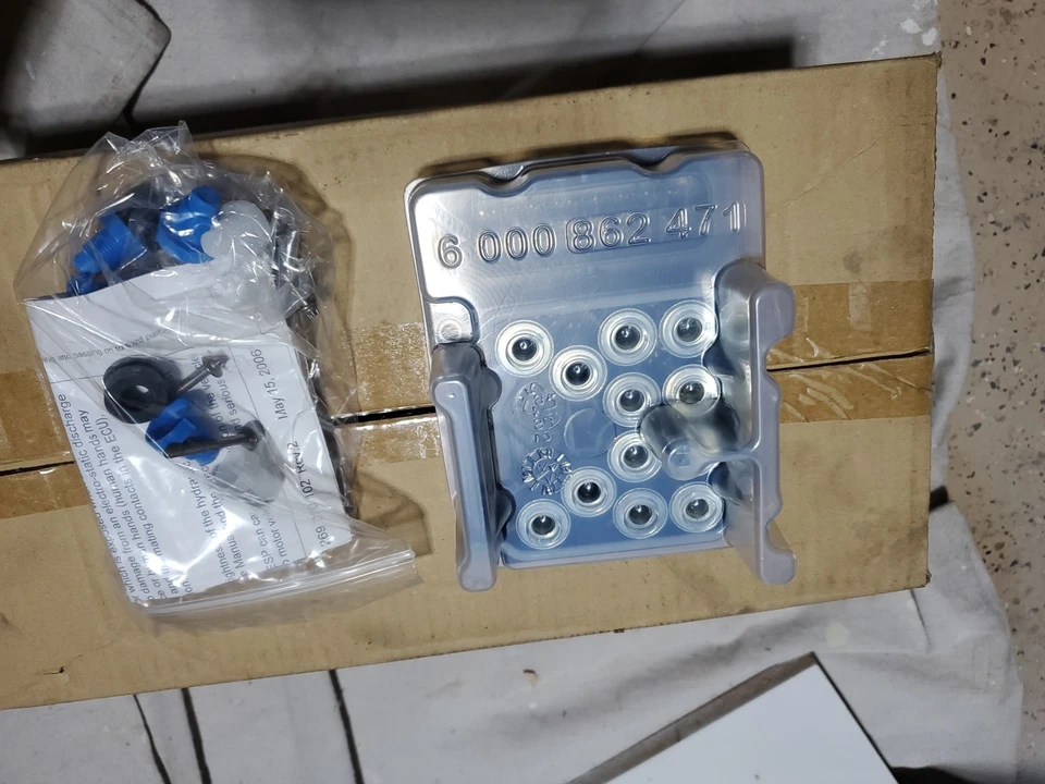 吉普克莱斯勒原始设备制造商 2017 切诺基 ABS 防抱死制动器调节阀 68304563AA — 第 3/4 张图片