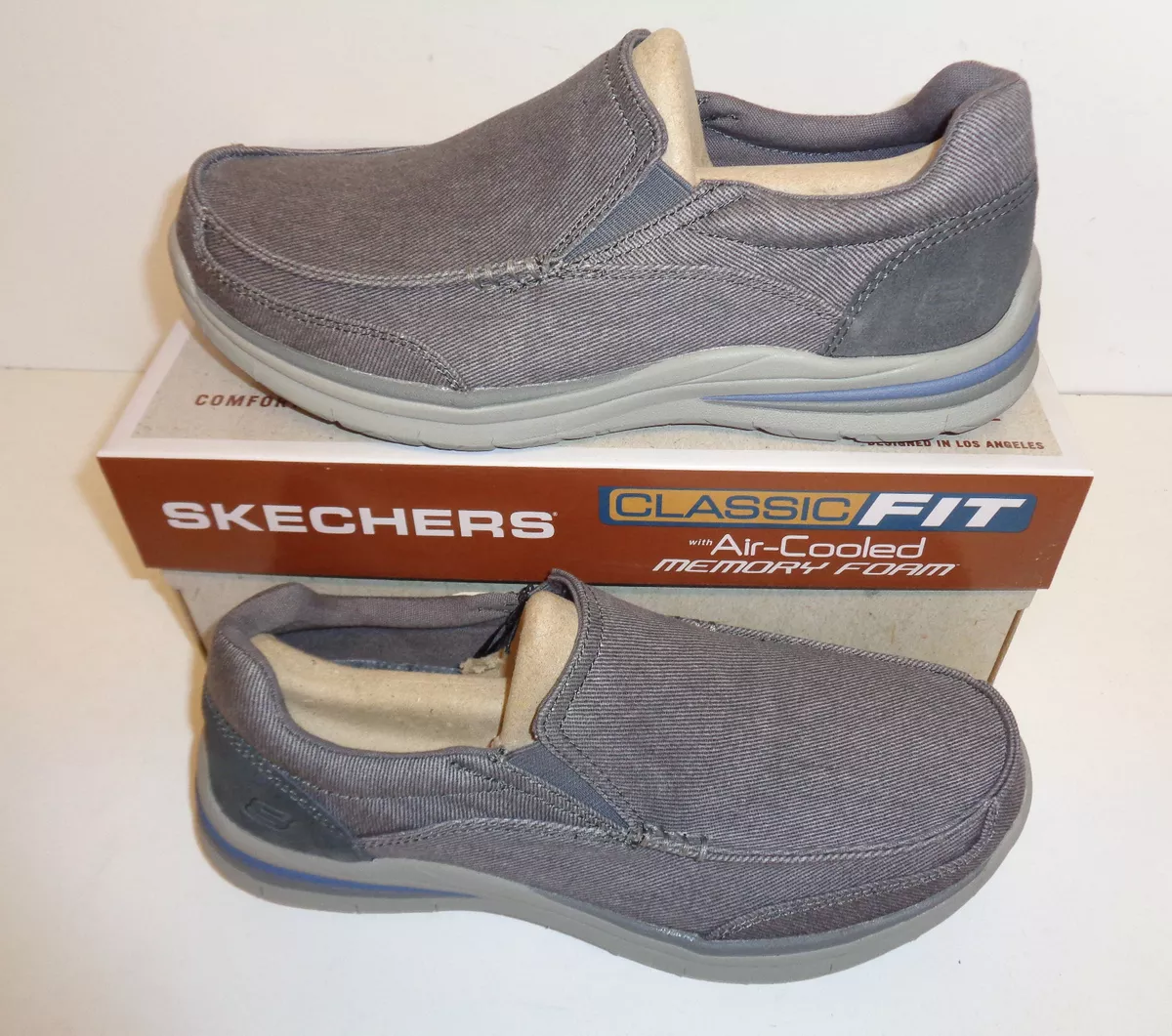 Skechers classic fit air cooled on sale memory foam mens