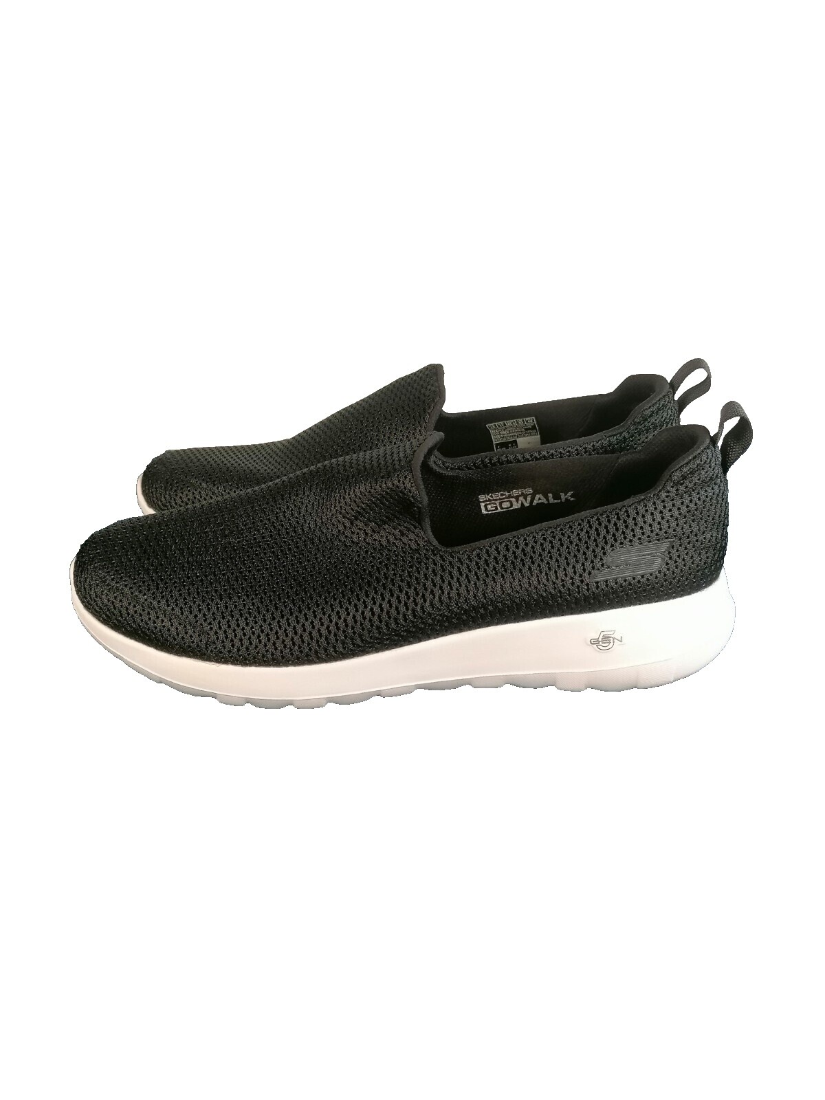 skechers slip on goga max