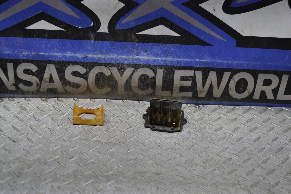 236 ENGINE REED VALVE W CAGE 89 KAWASAKI DX200 E DX 200 KDX DIRT